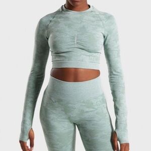 Gymshark | Adapt Camo Long Sleeve Cropped Top & Leggings Set
